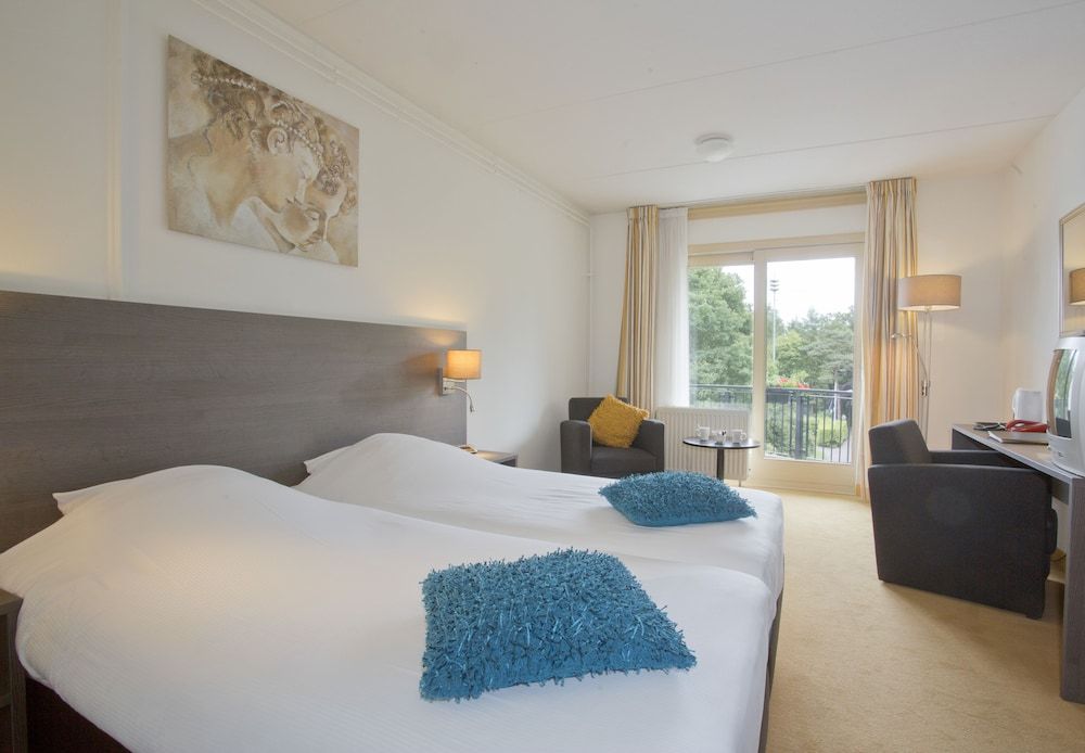 Fletcher Hotel - Restaurant De Eese - Giethoorn Luxe tweepersoonskamer met Douche en Balkon 3