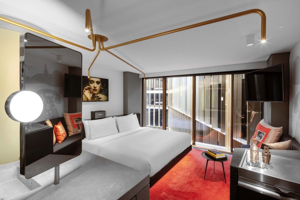 W Amsterdam Room, 1 King Bed 2