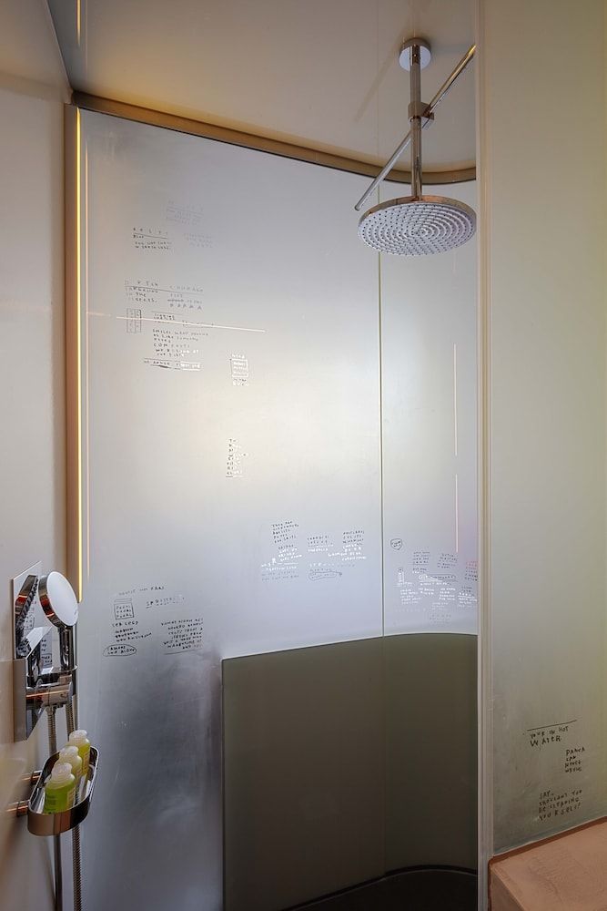 W Amsterdam Room, 1 King Bed 5