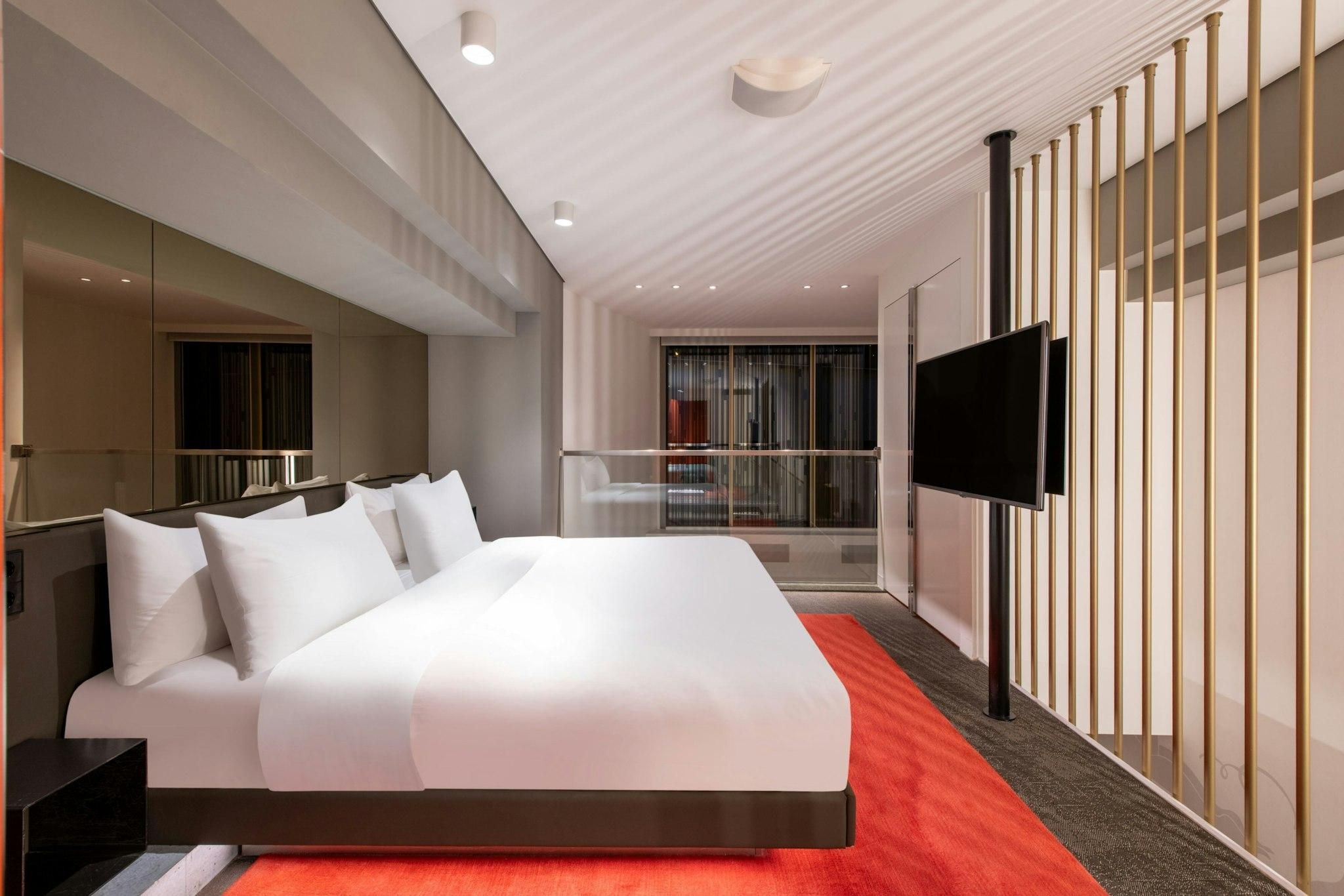 undefined W Amsterdam 10