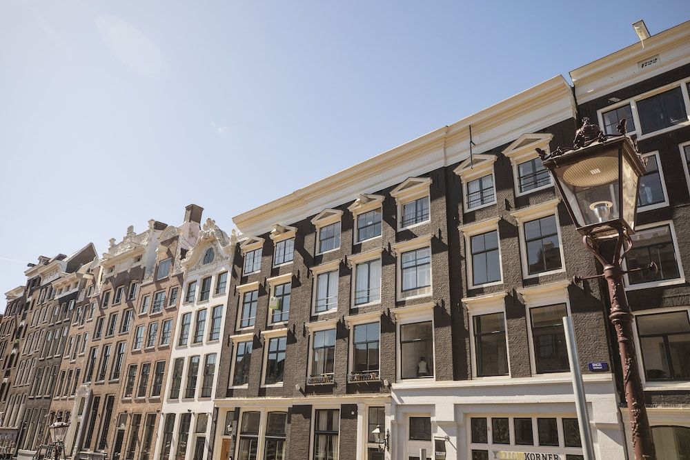 undefined W Amsterdam 3