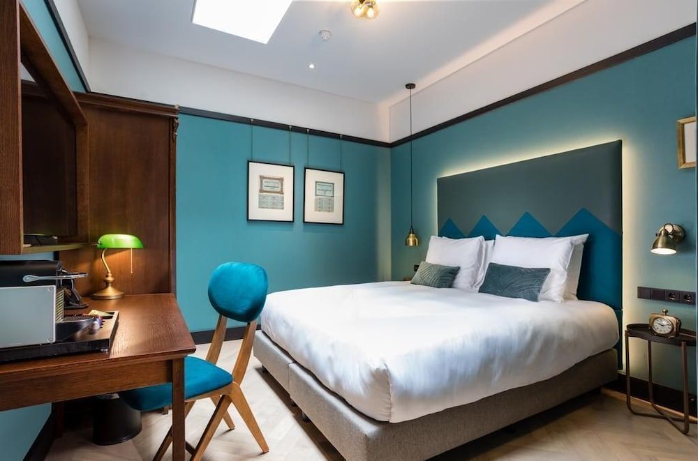 undefined The Hendrick's Hotel 2