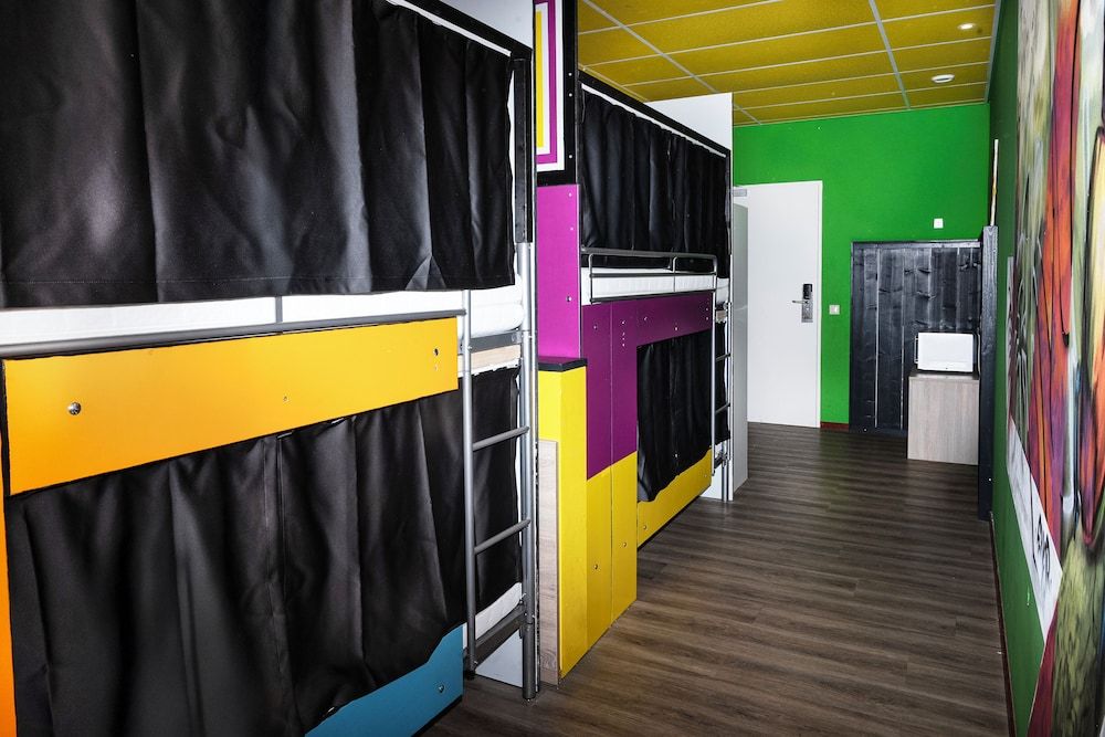 undefined Amsterdam Teleport Hotel 5