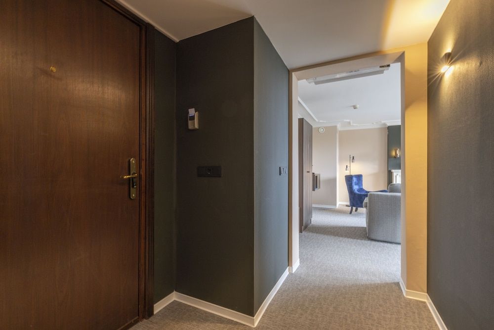 Fletcher Familiehotel De Hunzebergen Royal Suite 11