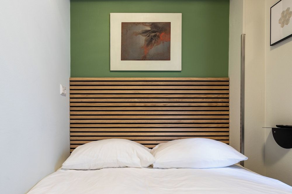 Weber Hotel Double Room 4