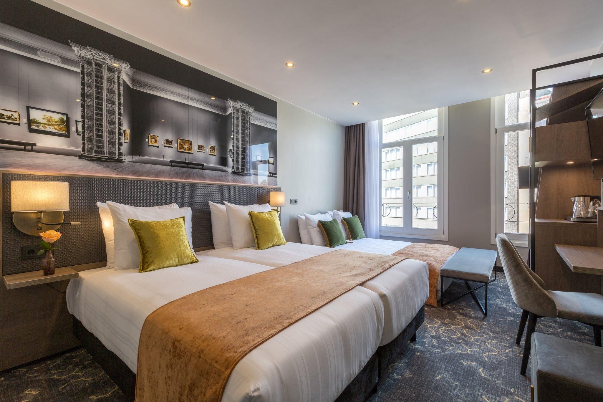 Comfort Room 1 Double Bed 1 Twin Bed