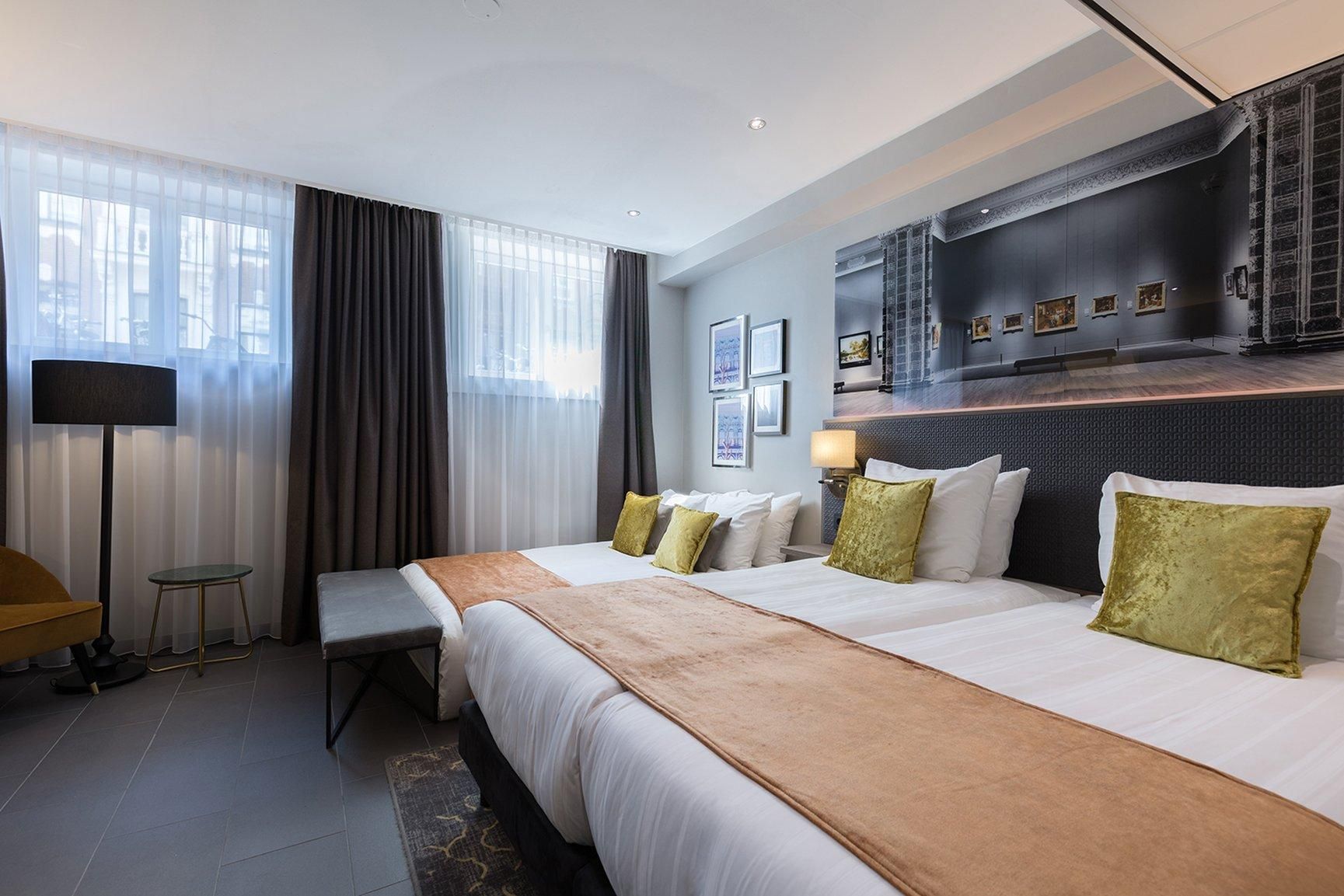 Comfort Room 1 Double Bed 1 Twin Bed Limited View