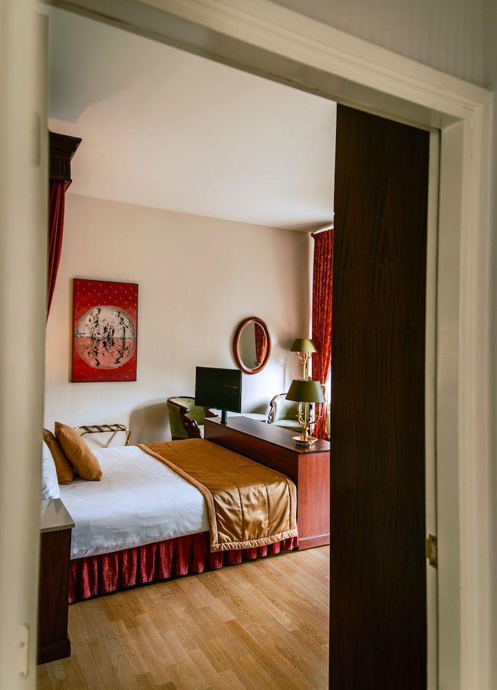 Grand Hotel Karel V Standard Room, 1 Double Bed, Non Smoking 5