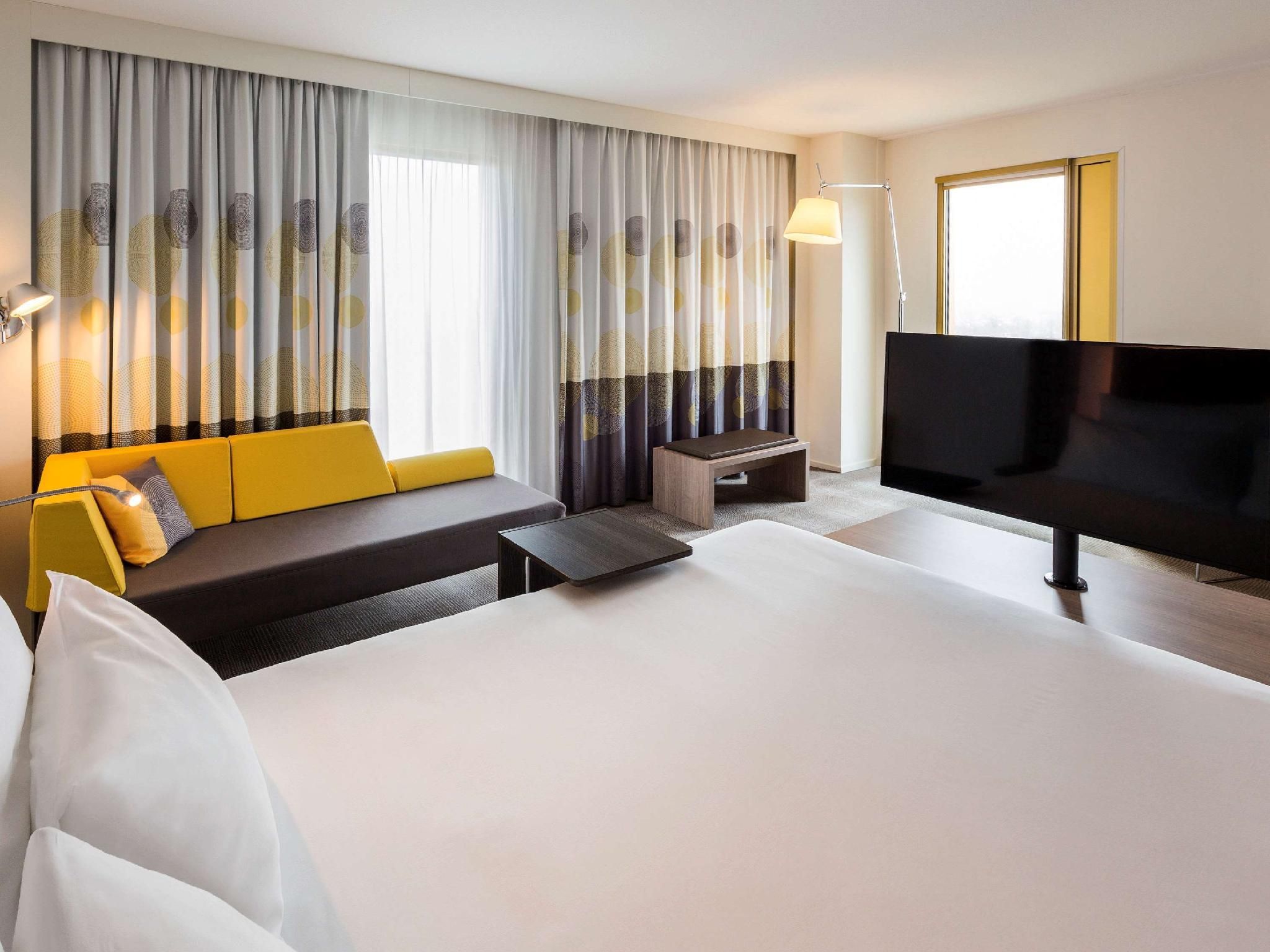 undefined Novotel Amsterdam Schiphol Airport 8