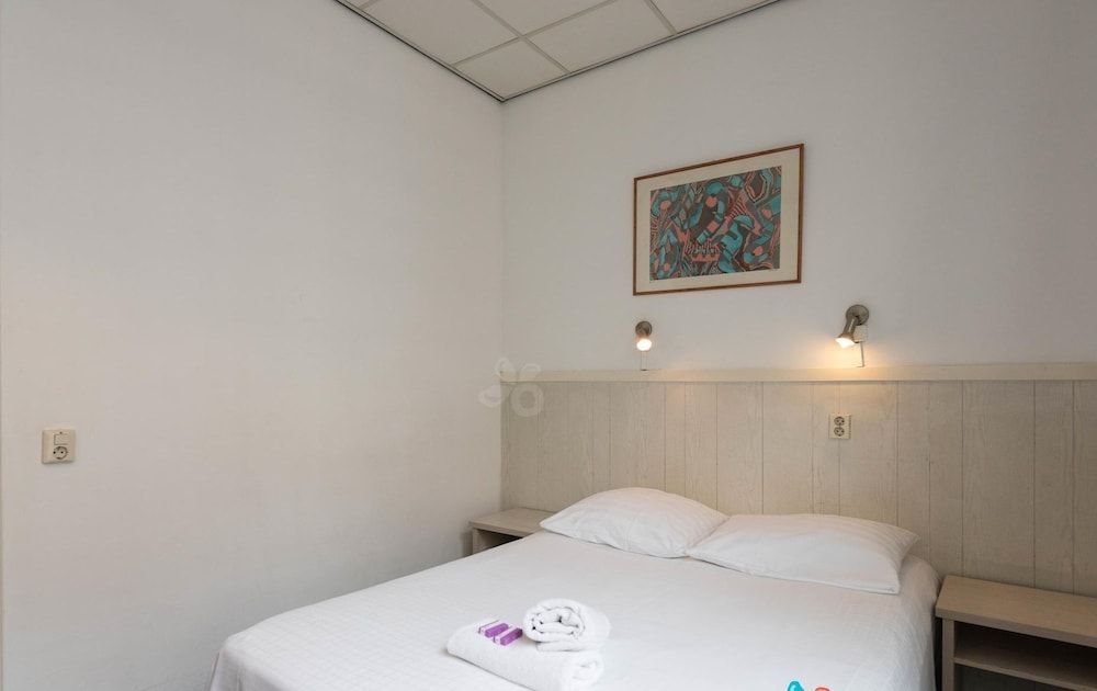 Euphemia Old City Canal Zone Hotel Basic Double Room, Private Bathroom 2