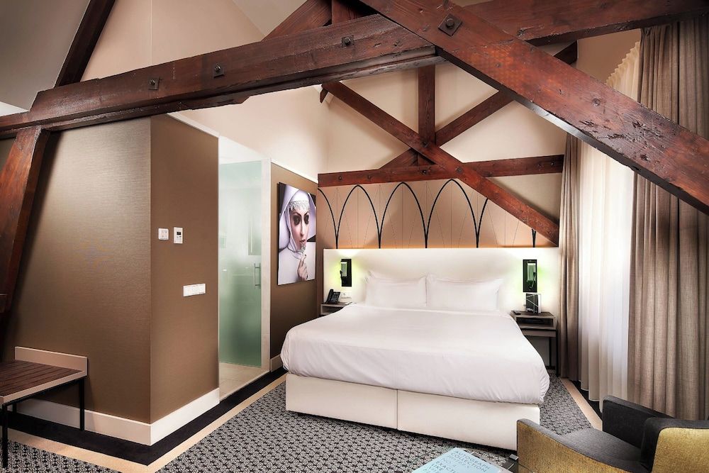 Superior Room, 1 King Bed, Non Smoking