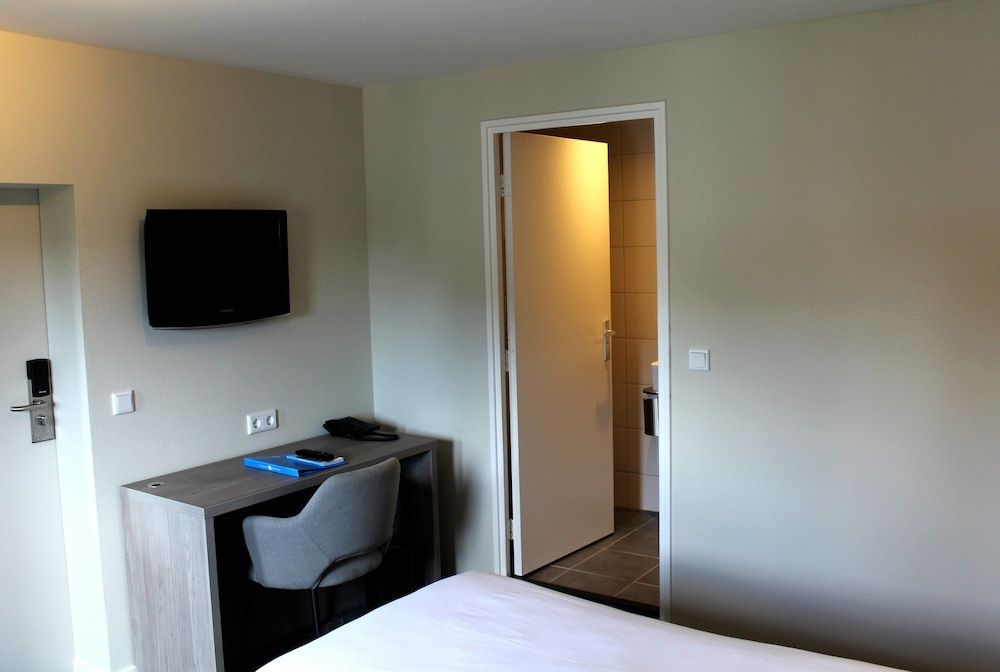 Fletcher Hotel Valkenburg Double Room (Small) 4