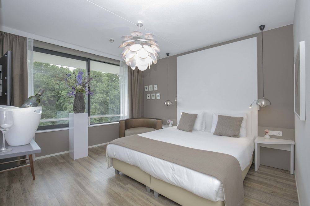 Deluxe Suite, Balcony, River View