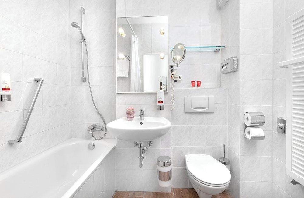 Leonardo Hotel Munich City North Comfort Twin Room 4