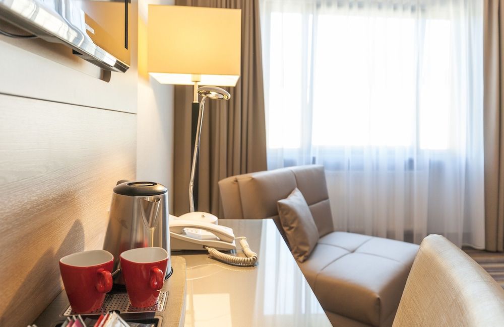 Leonardo Hotel Munich City North Comfort Twin Room 7