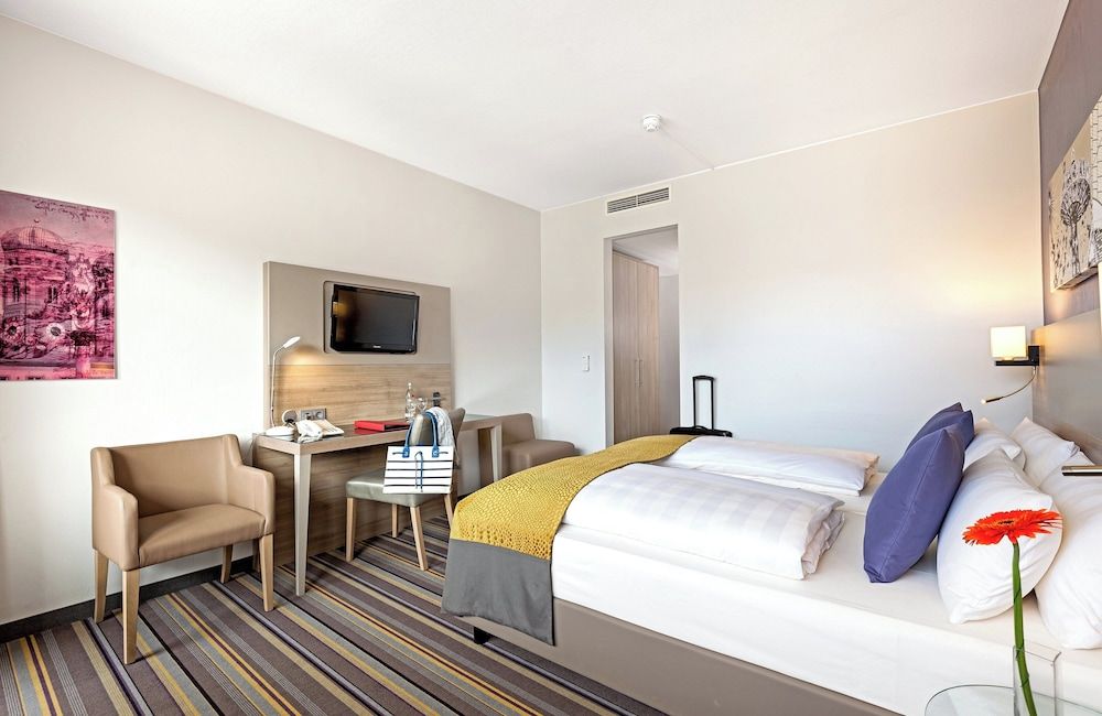 Leonardo Hotel Munich City North Comfort Twin Room 3