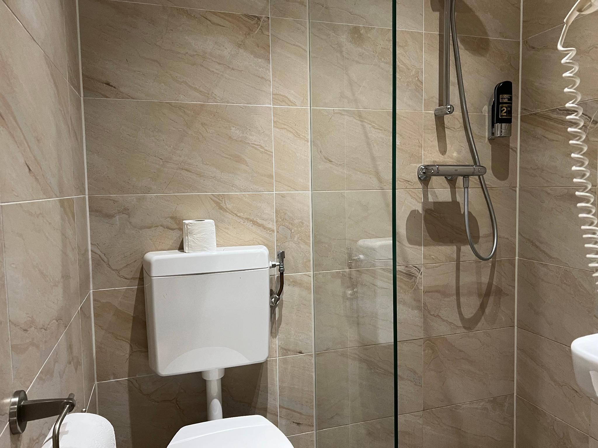 undefined Aston City Hotel 7