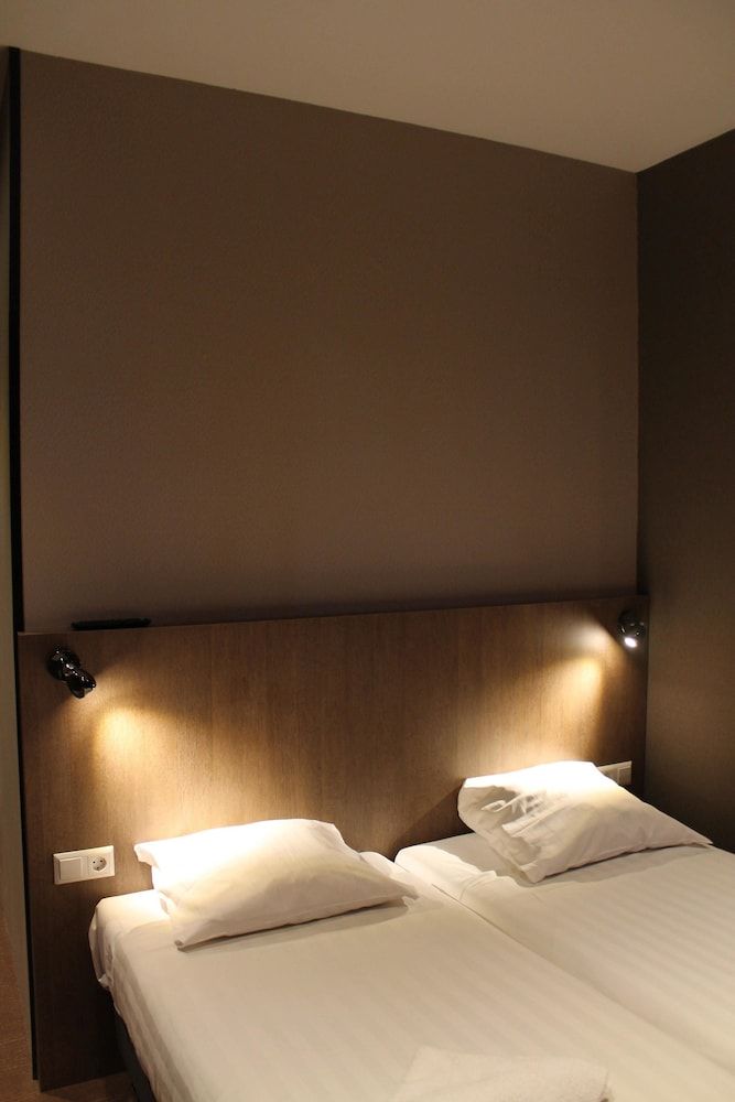 undefined Aston City Hotel