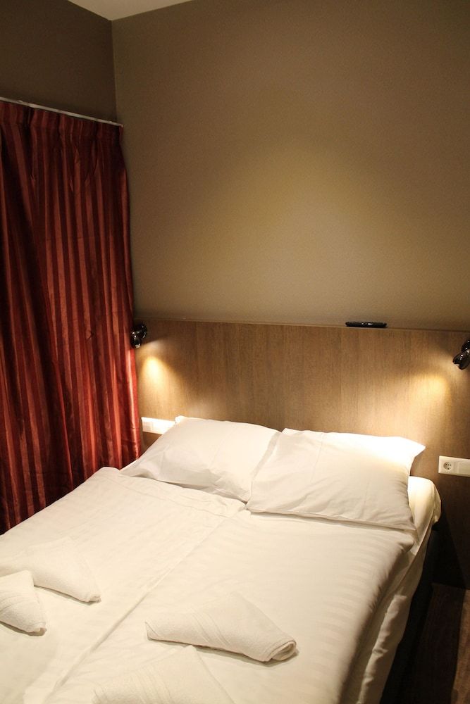 undefined Aston City Hotel 8