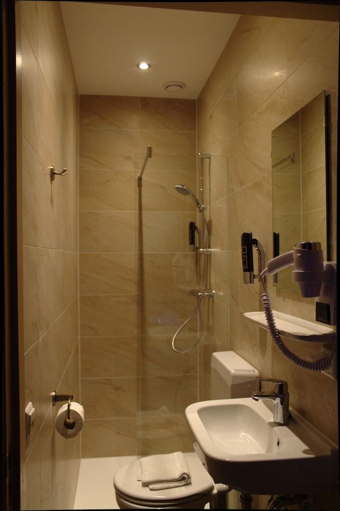 undefined Aston City Hotel 10