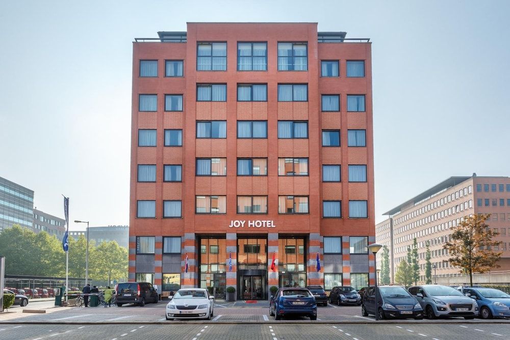 undefined Joy Hotel 5
