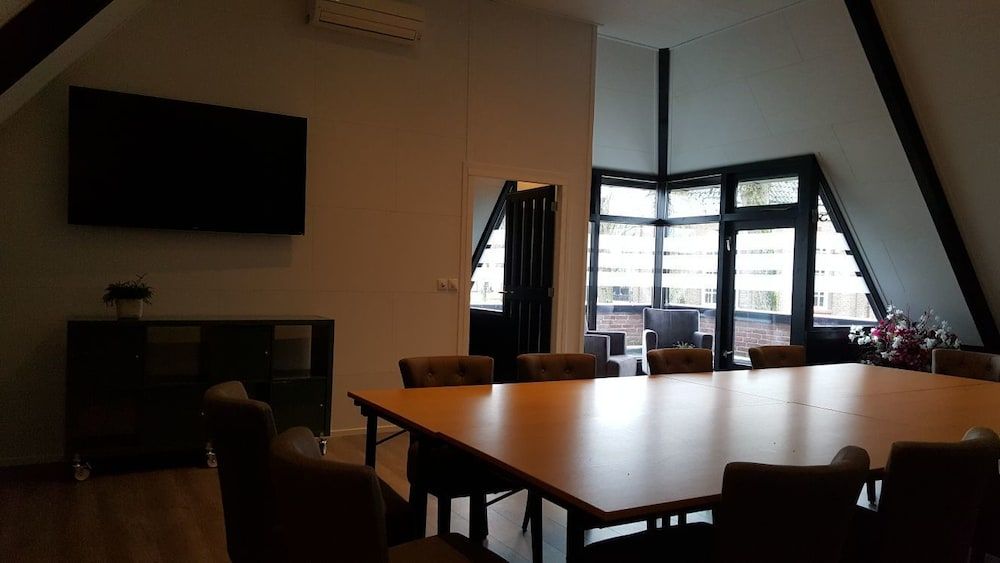 Business Centre