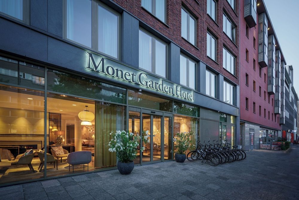 undefined Monet Garden Hotel Amsterdam 9