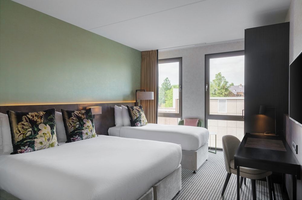 undefined Monet Garden Hotel Amsterdam 3