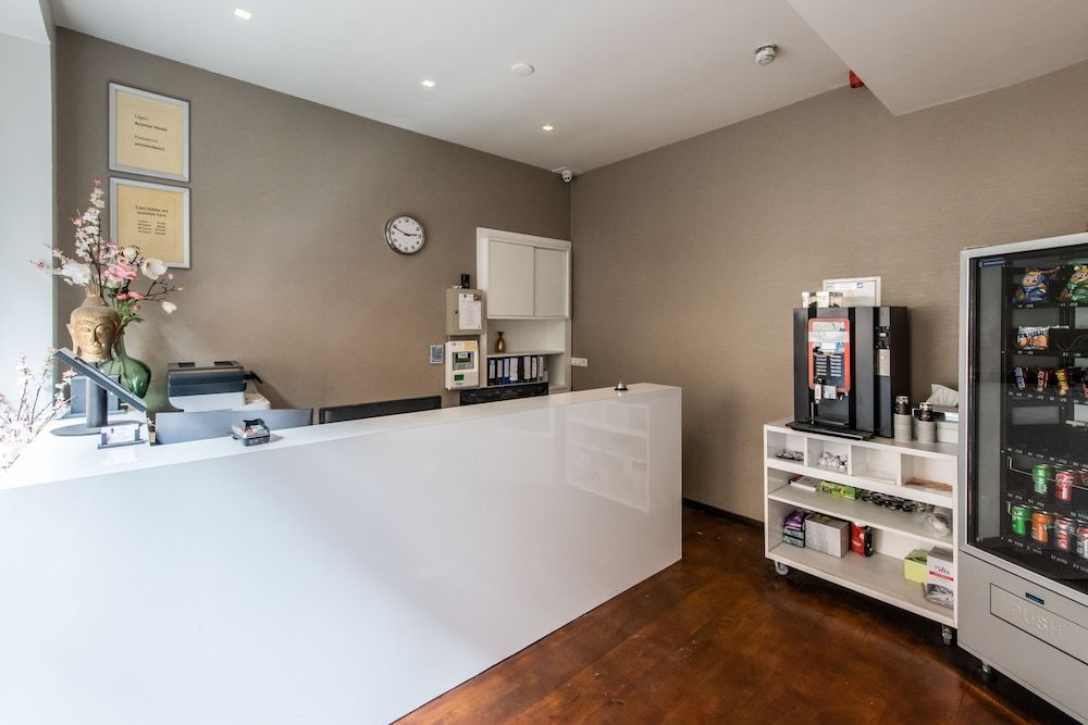 undefined Acostar Hotel 8