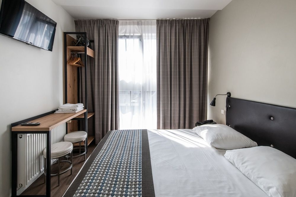 Acostar Hotel Standard Double Room 2