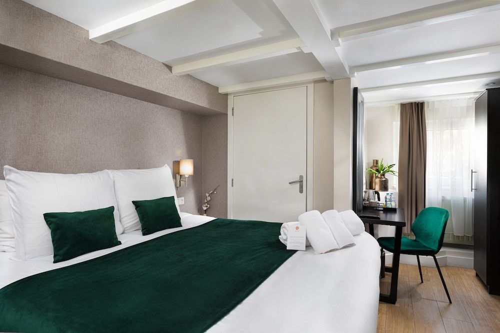 NL Hotel District Leidseplein Basic Room, 1 Double Bed (Basement)