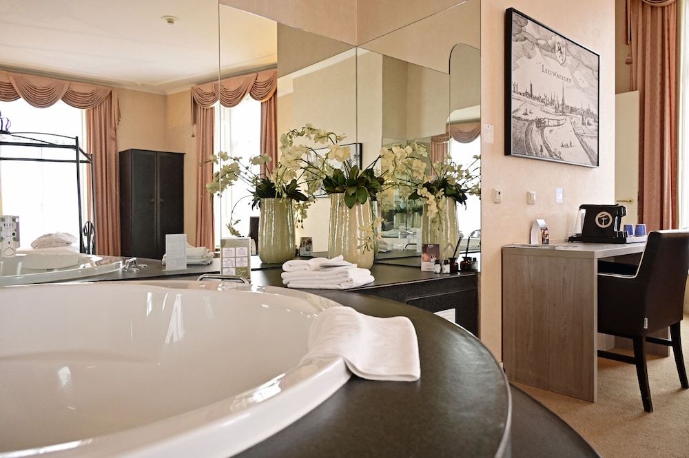 Fletcher Hotel-Paleis Stadhouderlijk Hof Luxe Suite 4