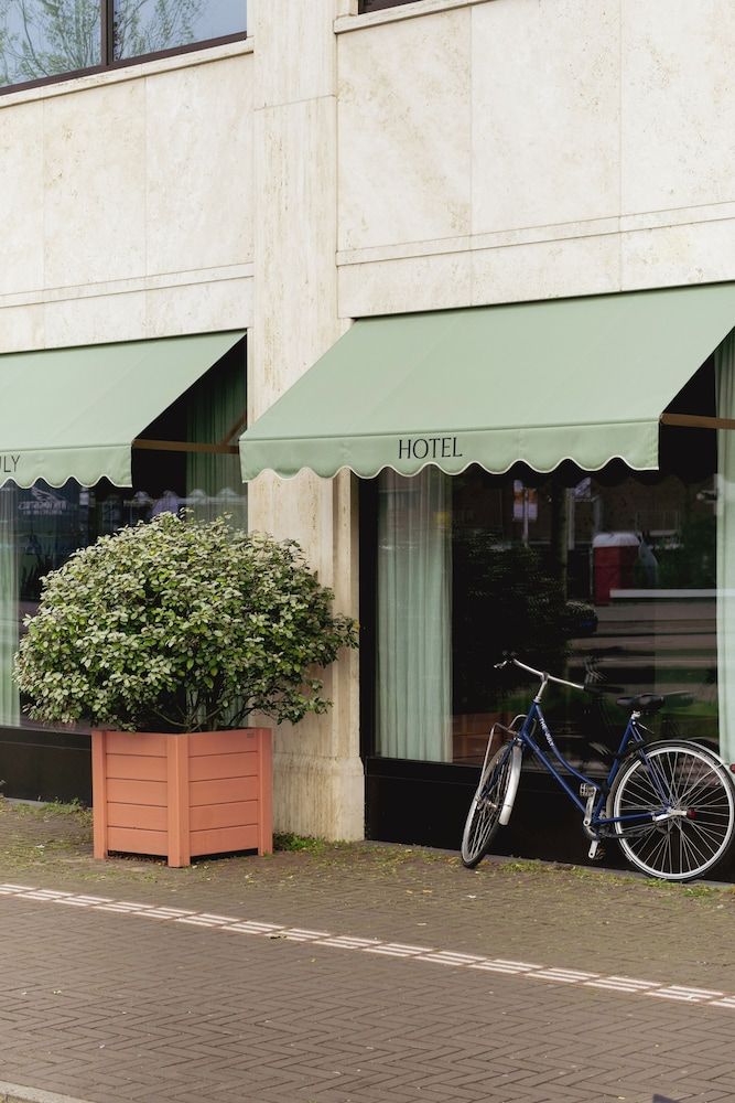 undefined The July - Twenty Eight 3