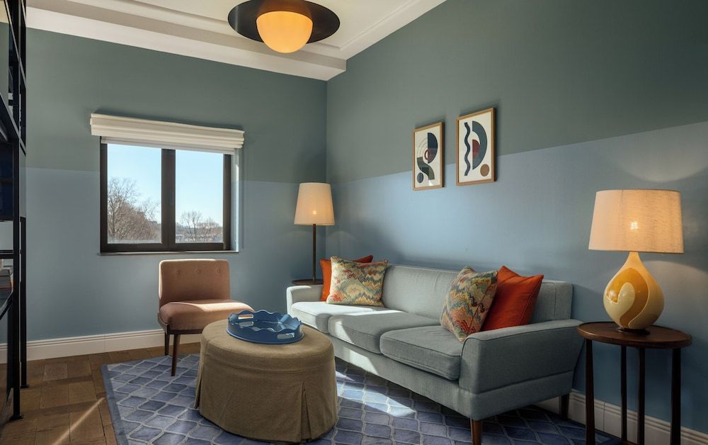 The July - Twenty Eight Executive Apartment 4