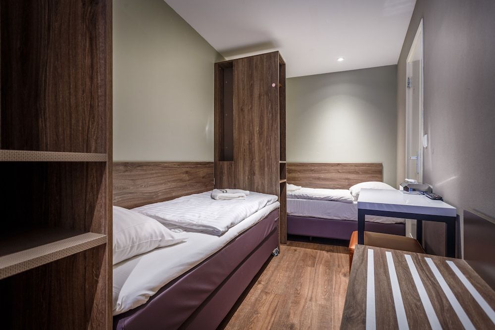 Hotel Old Nickel Twin Room 2