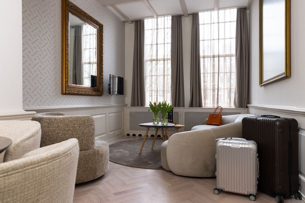 Canal Suites Amsterdam Deluxe Apartment, Canal View 6