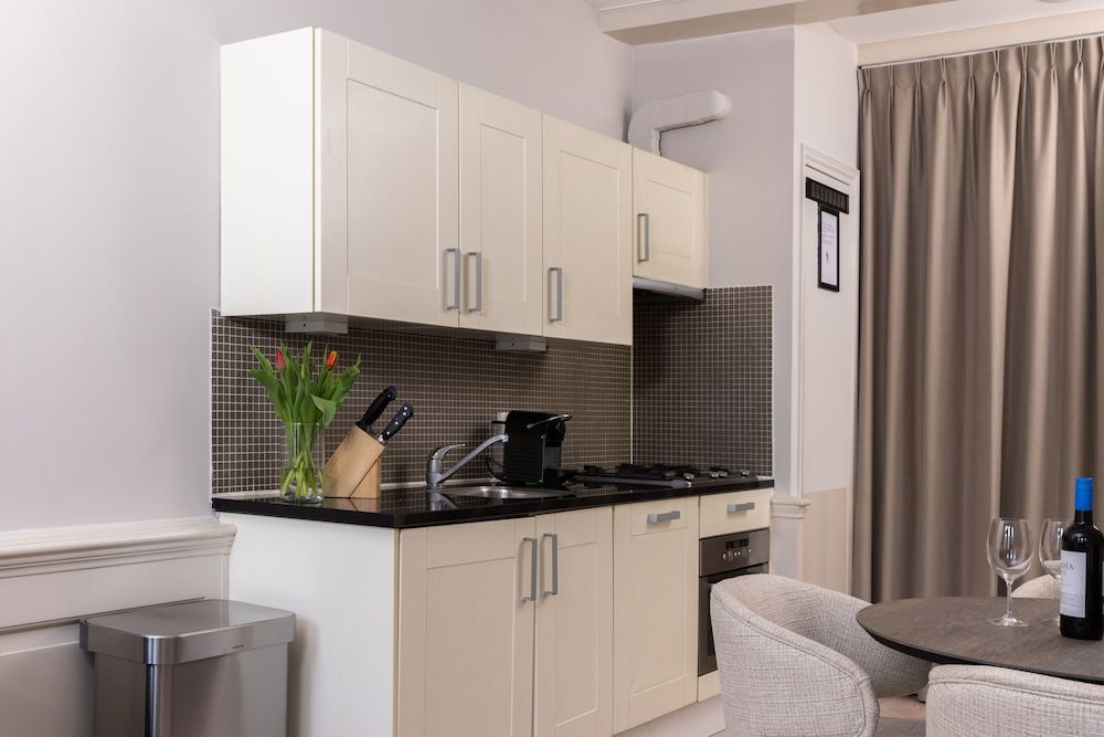 Canal Suites Amsterdam Deluxe Apartment, Canal View 22