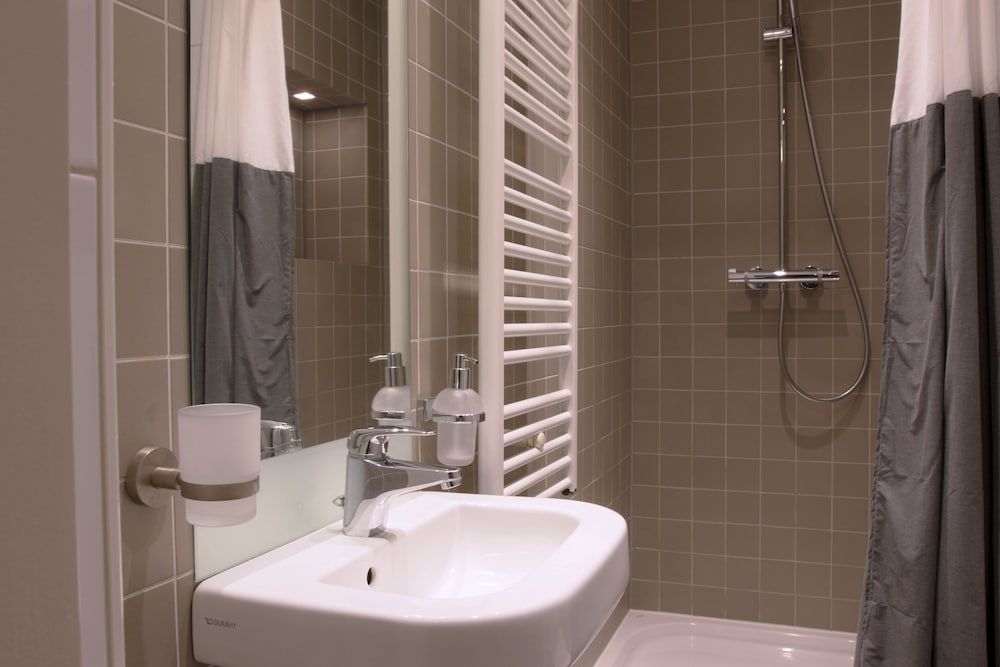 Canal Suites Amsterdam Deluxe Apartment, Canal View 27