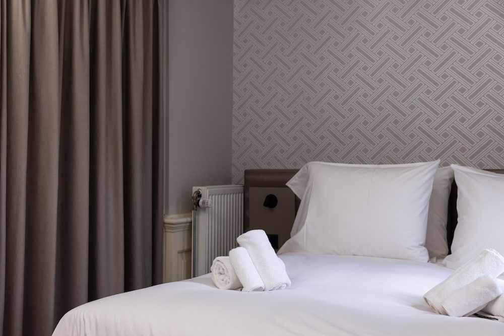 Canal Suites Amsterdam Deluxe Apartment, Canal View 3