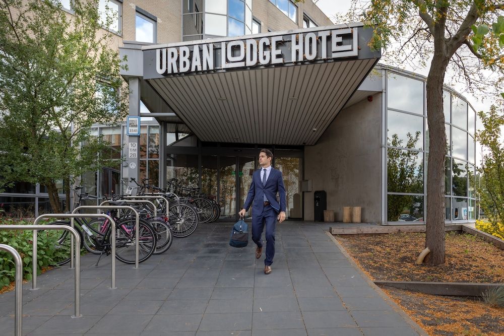 undefined Urban Lodge Hotel 4
