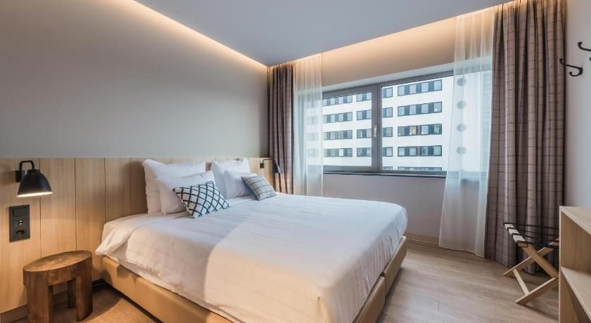undefined Urban Lodge Hotel 10