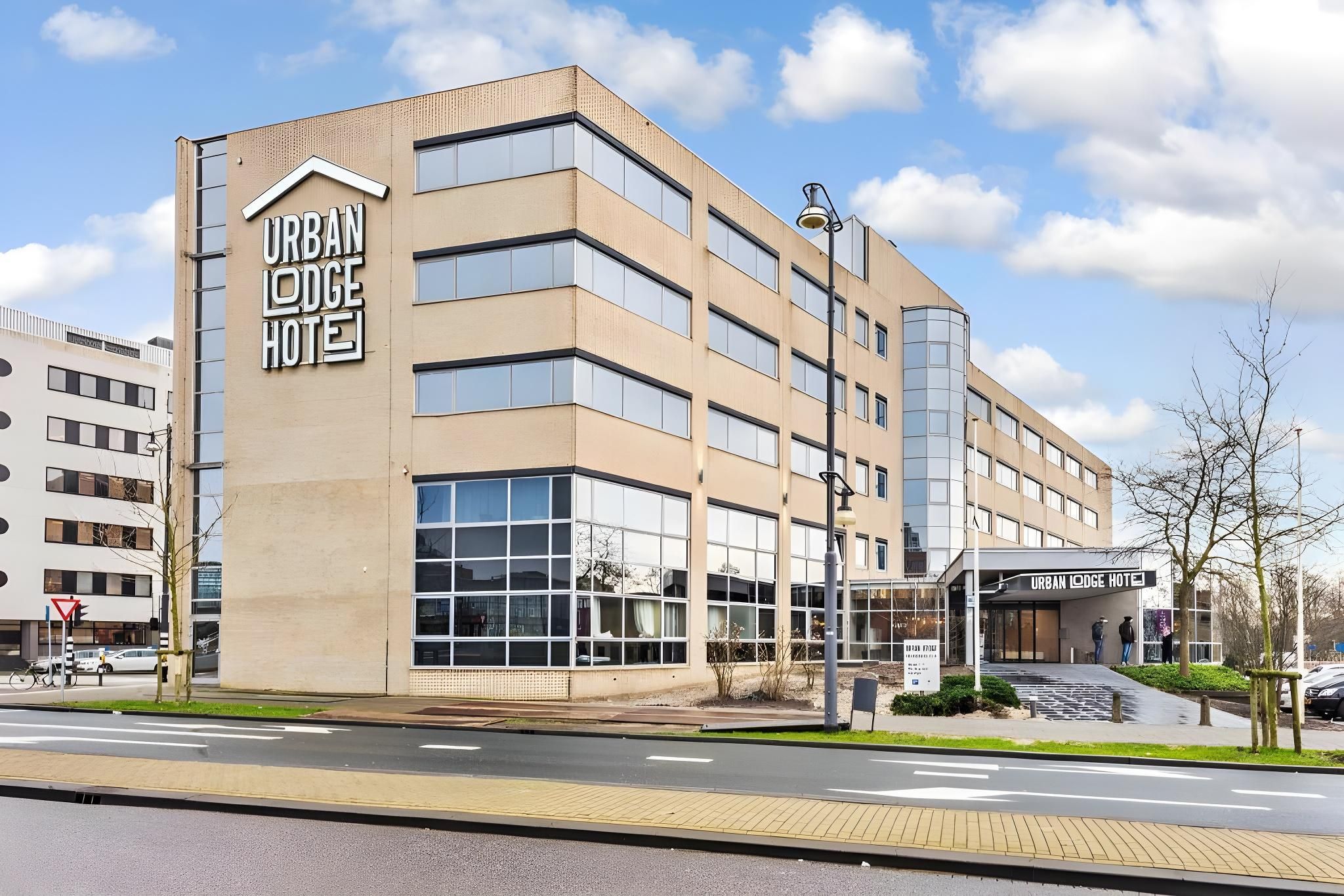 undefined Urban Lodge Hotel 3