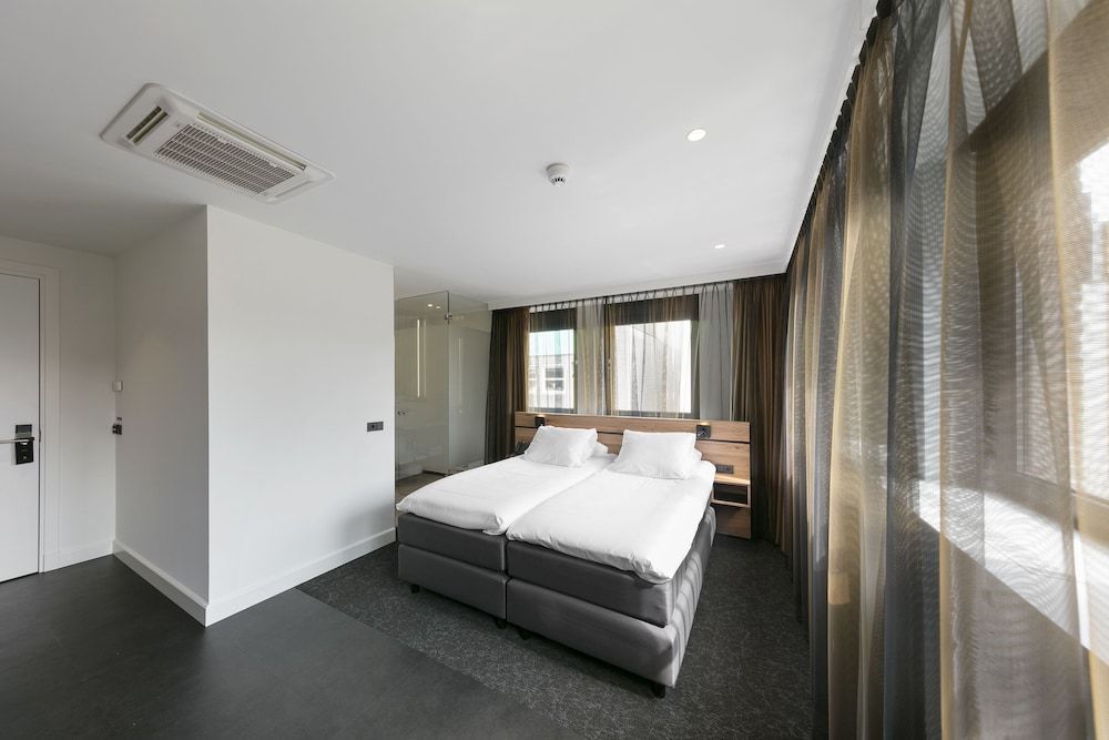 Theaterhotel Venlo Deluxe Room