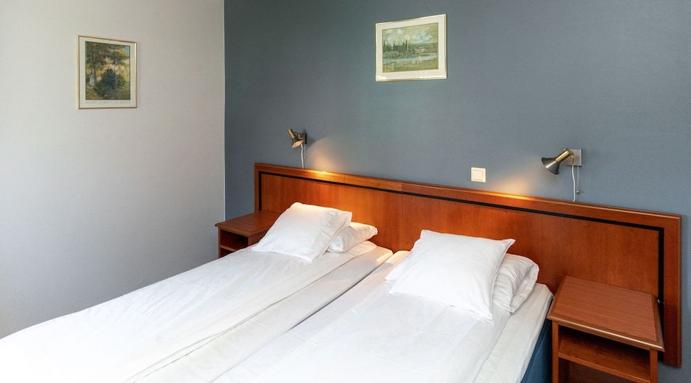 Home Hotel Park Twin Room (Compact)