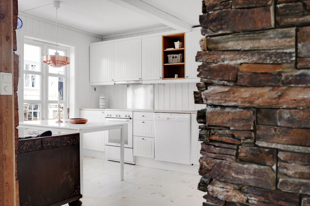 To Sostre Guesthouse Family Apartment, 3 Bedrooms, Non Smoking, Park View 9