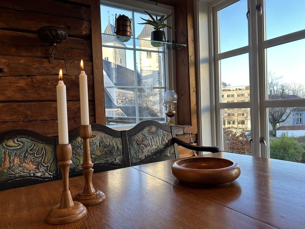 To Sostre Guesthouse Family Apartment, 3 Bedrooms, Non Smoking, Park View 10