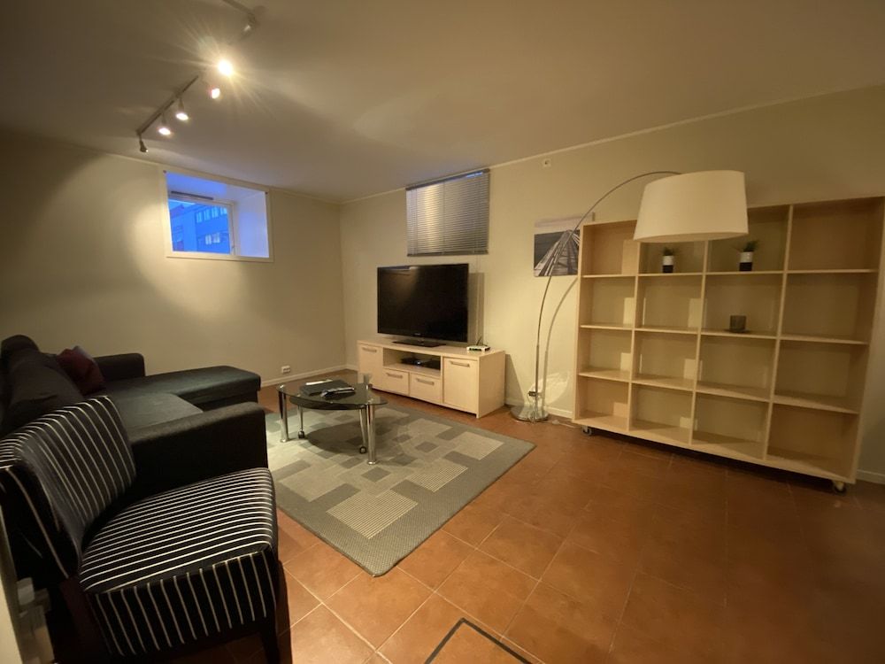 Enter Tromsø Apartment Hotel Economy Apartment, 1 Queen Bed with Sofa bed, Refrigerator & Microwave 19