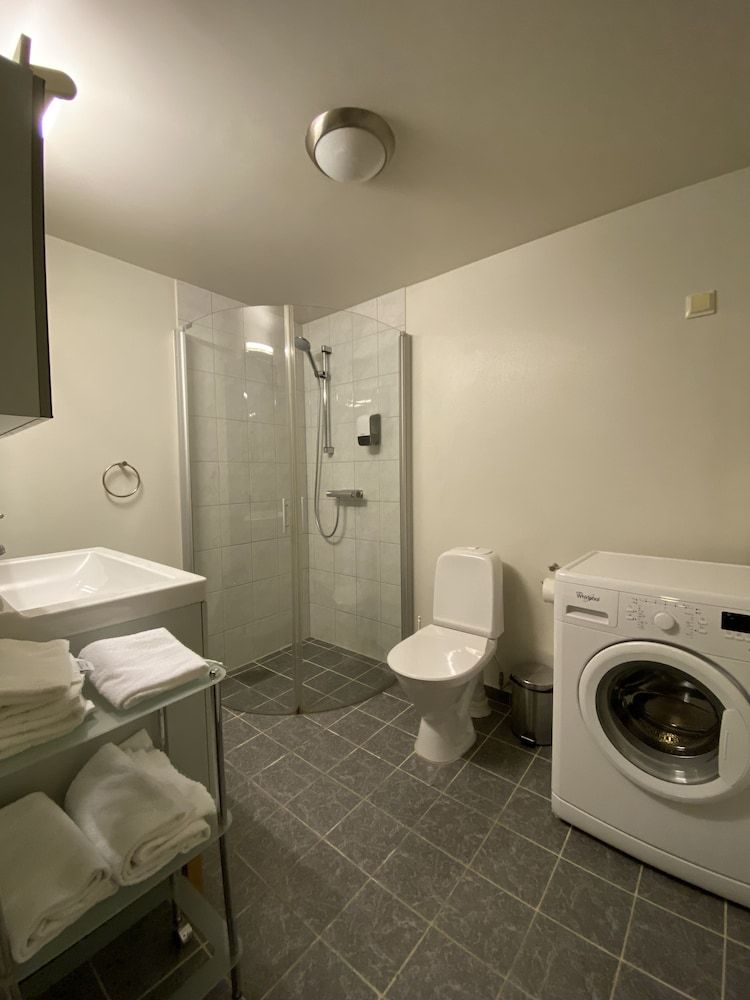 Enter Tromsø Apartment Hotel Economy Apartment, 1 Queen Bed with Sofa bed, Refrigerator & Microwave 12