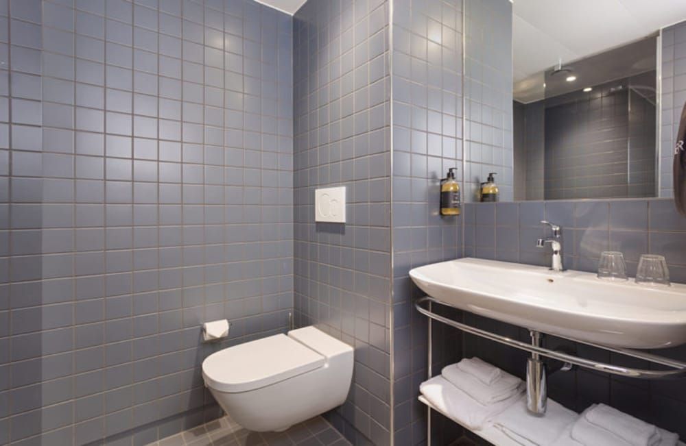 Zander K Hotel Standard Double Room 3