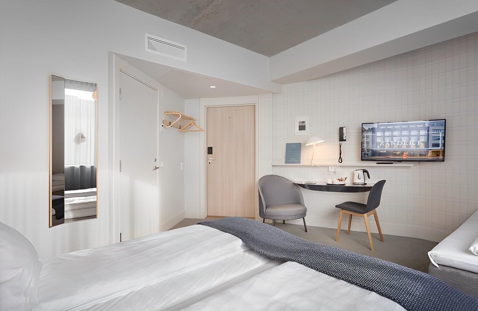 undefined Zander K Hotel 7